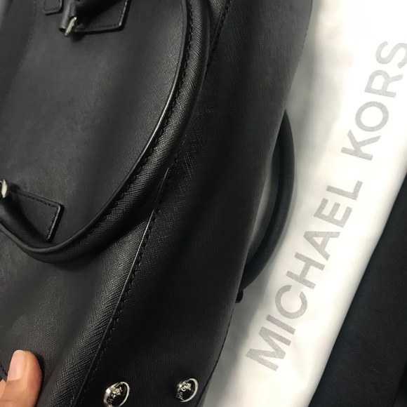 Michael Kors Hamilton East West Satchel - Picture 2 of 7